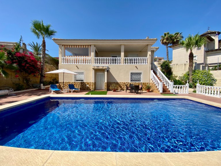 Villa for Sale in Algorfa,Alicante 2
