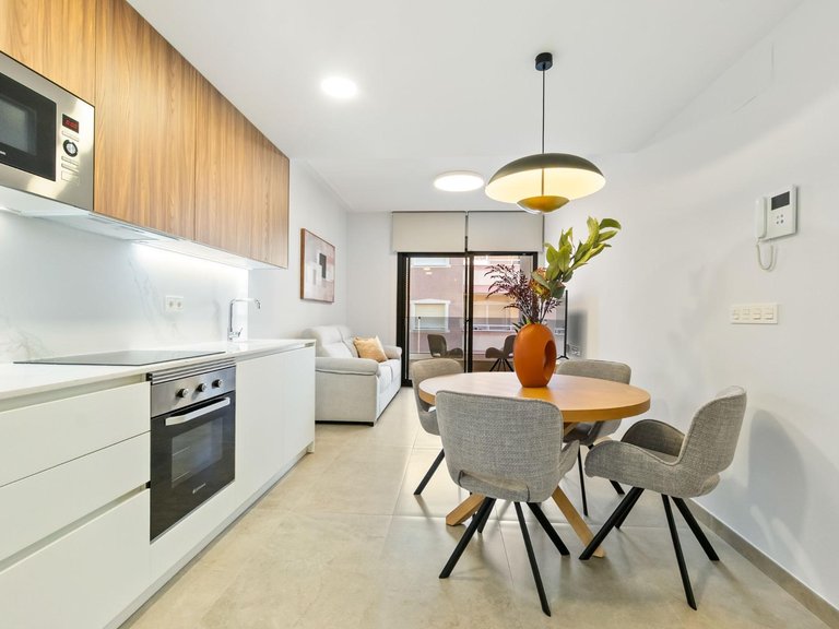 Apartment for Sale in Torrevieja Centro,Alicante 3