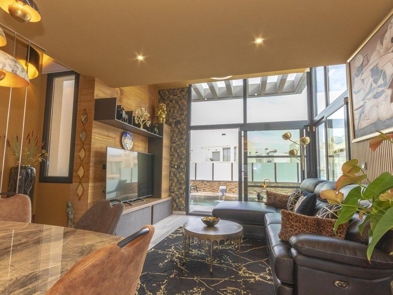 Villa for Sale in Lomas de Cabo Roig,Alicante 7