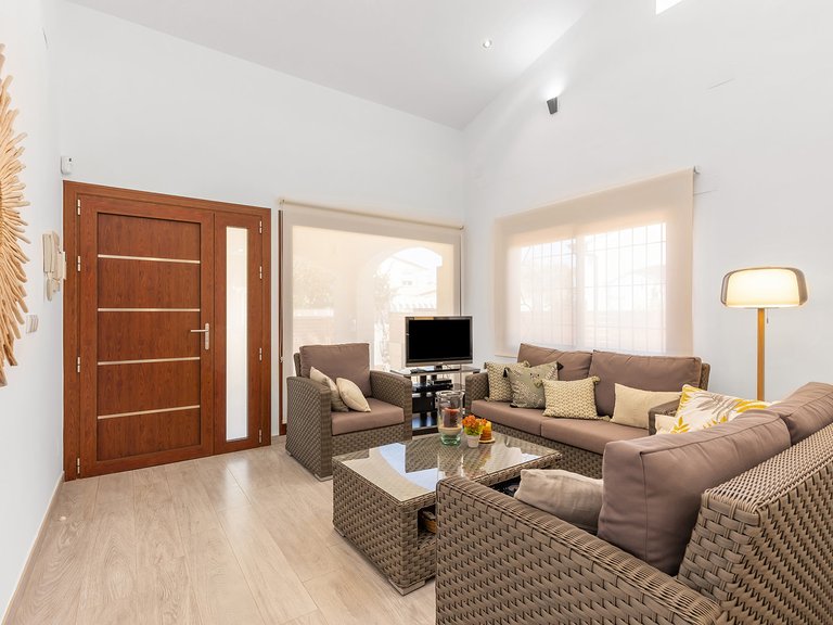 Villa for Sale in Punta Prima,Alicante 9