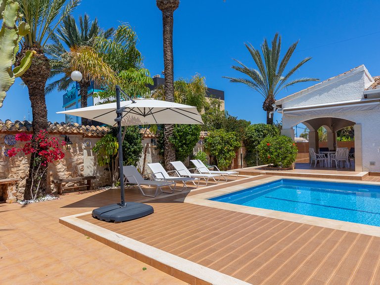 Villa for Sale in Punta Prima,Alicante 3