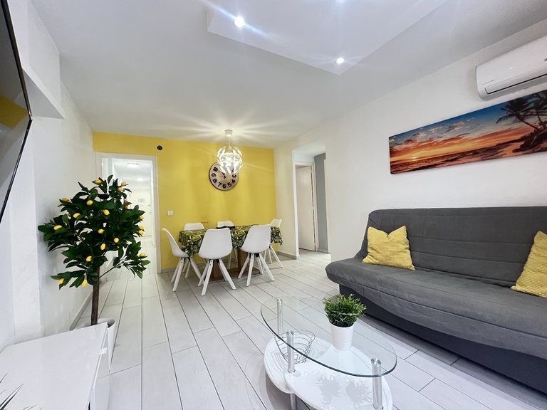 Apartment for Sale in Playa del Acequión,Alicante 1