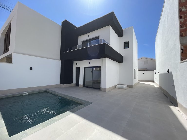 Villa for Sale in Villas Orquídea - Benijófar,Alicante 28