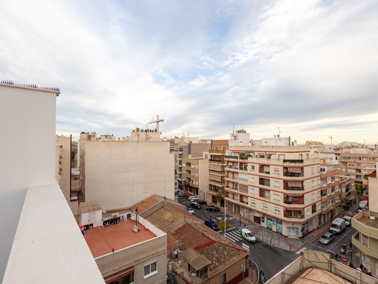 Apartment for Sale in Torrevieja Centro,Alicante 18