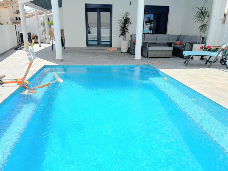 Villa for Sale in Punta Prima,Alicante 3