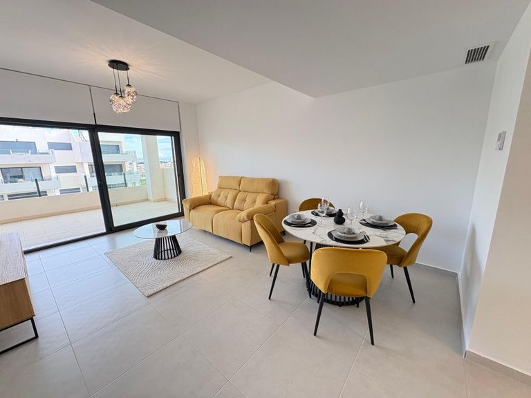 Apartment for Sale in Villamartín,Alicante 2