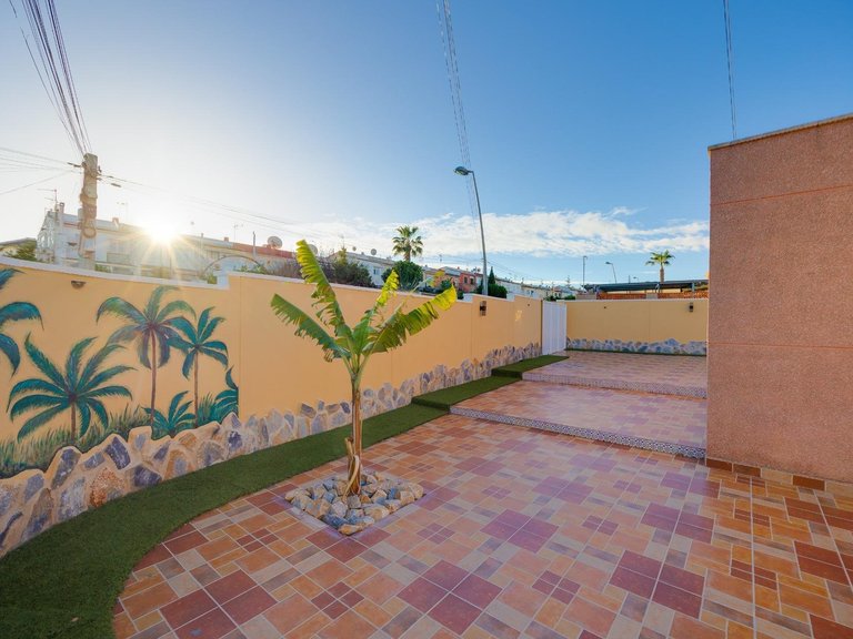 Apartment for Sale in Los Balcones,Alicante 4