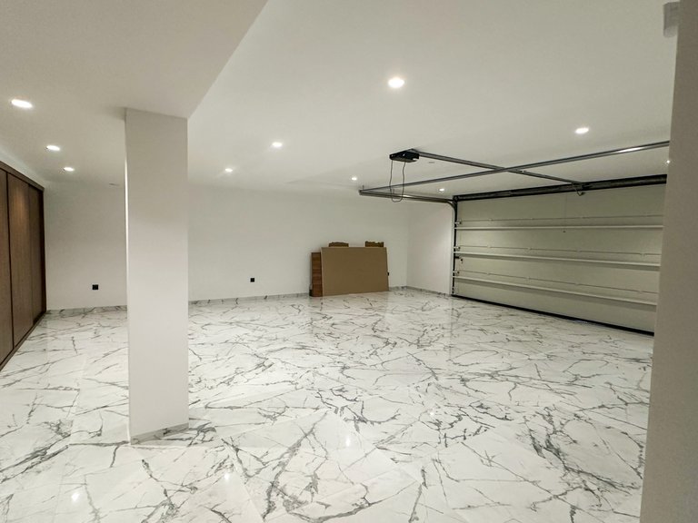 Villa for Sale in Villamartín,Alicante 39