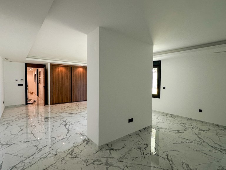 Villa for Sale in Villamartín,Alicante 48