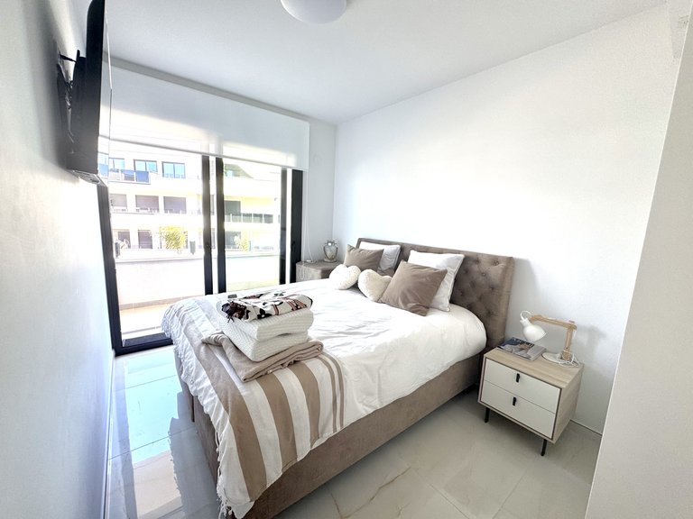 Apartment for Sale in Residencial Amanecer Deluxe - Playa Flamenca,Alicante 8