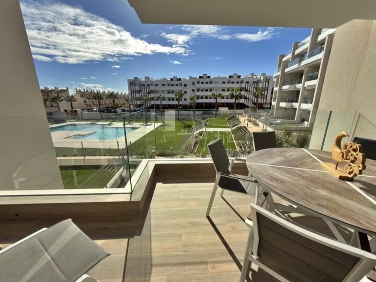Apartment for Sale in Residencial EMA - Villamartín,Alicante 3