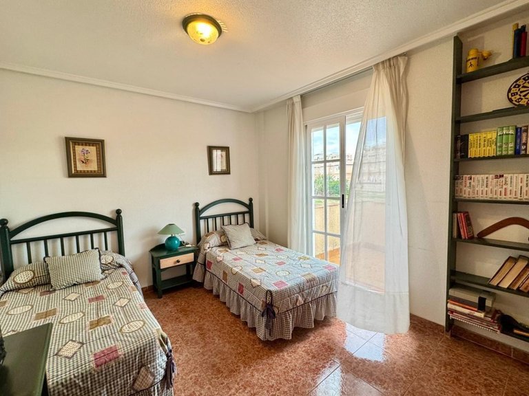 Villa for Sale in Los Altos - Punta Prima,Alicante 16