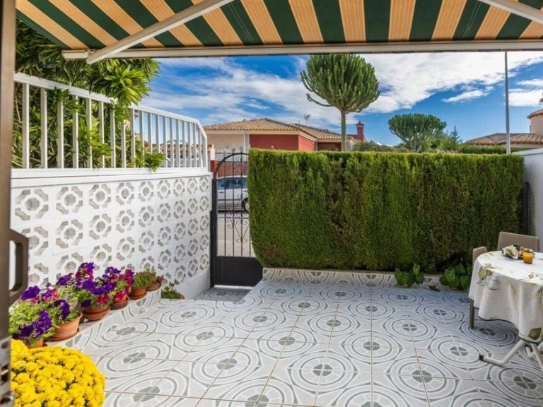 Apartment for Sale in El Chaparral,Alicante 5