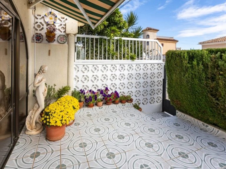 Apartment for Sale in El Chaparral,Alicante 6