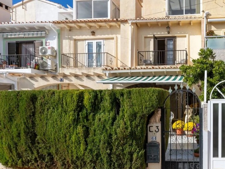 Apartment for Sale in El Chaparral,Alicante 2