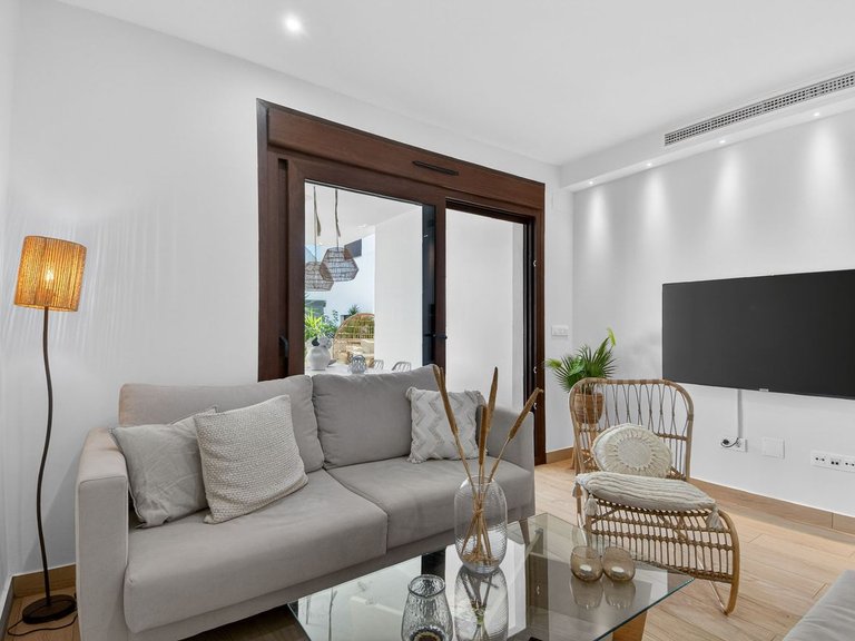 Apartment for Sale in Residencial Laguna Beach - Los Balcones,Alicante 7