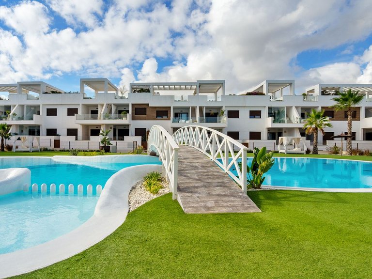 Apartment for Sale in Residencial Laguna Beach - Los Balcones,Alicante 28