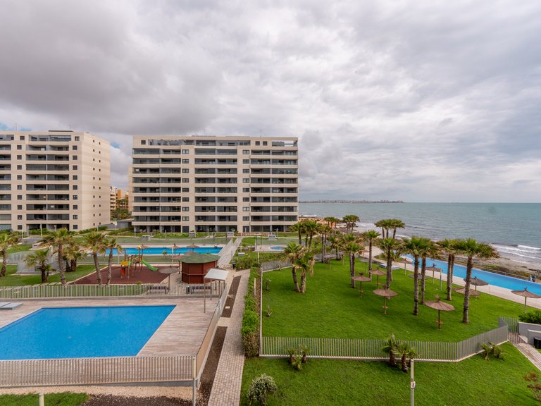 Apartment for Sale in Residencial Posidonia - Punta Prima,Alicante 28