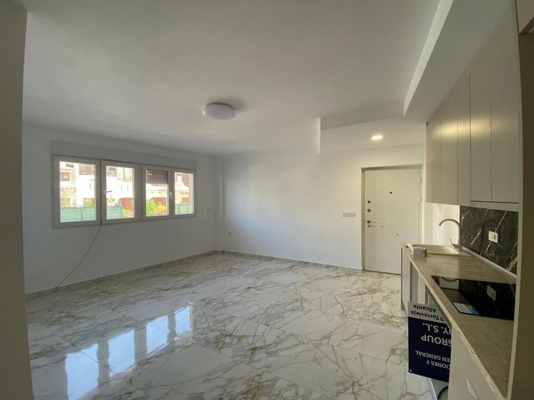 Apartment for Sale in Playa de los Locos,Alicante 5