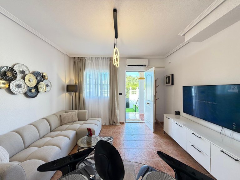 Apartment for Sale in La Ciñuelica - Punta Prima,Alicante 13