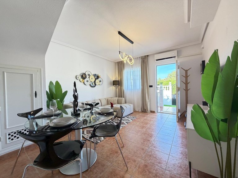 Apartment for Sale in La Ciñuelica - Punta Prima,Alicante 12
