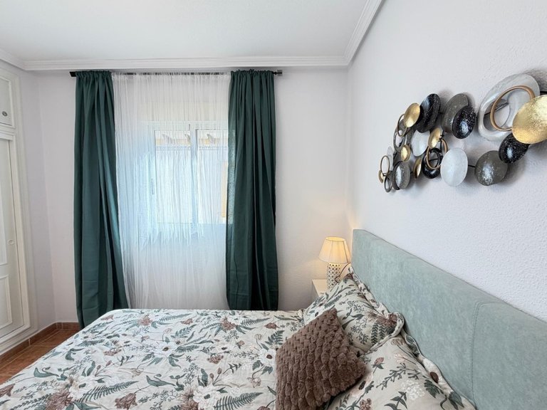 Apartment for Sale in La Ciñuelica - Punta Prima,Alicante 24