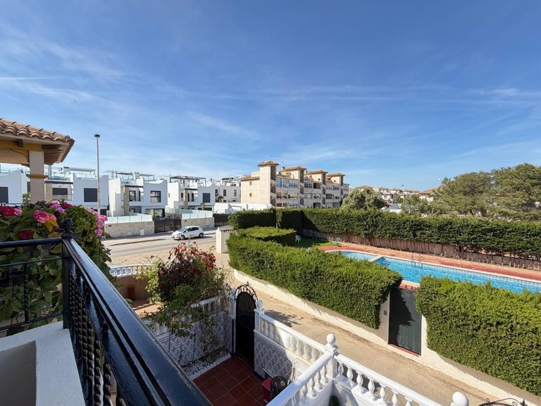 Apartment for Sale in La Ciñuelica - Punta Prima,Alicante 31