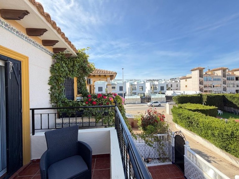 Apartment for Sale in La Ciñuelica - Punta Prima,Alicante 30