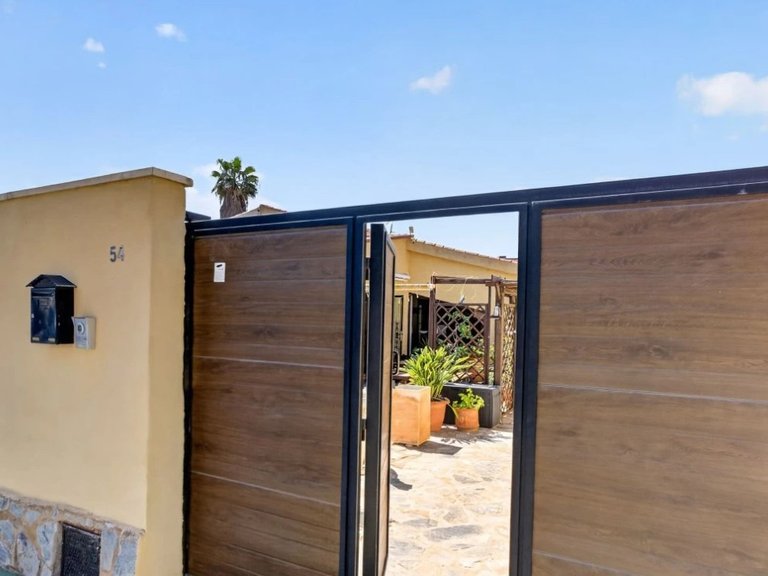 Villa for Sale in Los Angeles - Torrevieja,Alicante 31