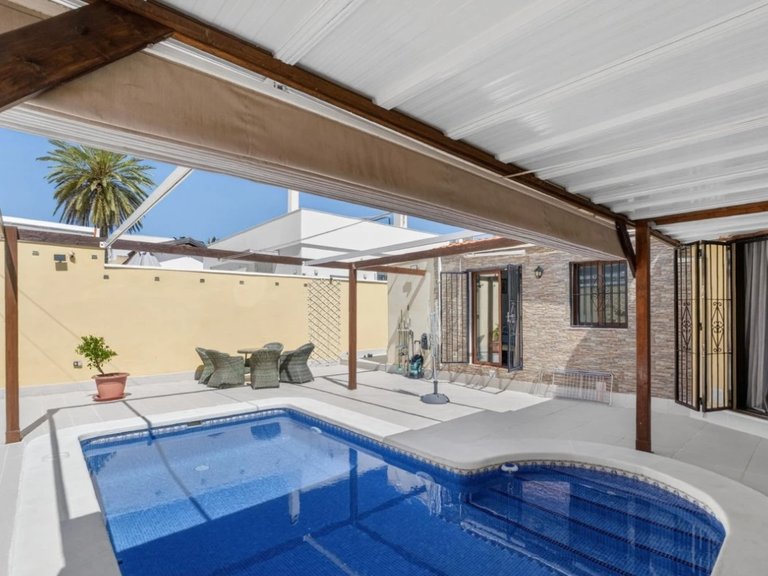 Villa for Sale in Los Angeles - Torrevieja,Alicante 2