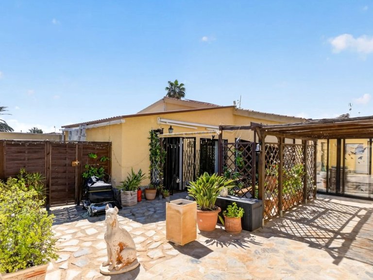 Villa for Sale in Los Angeles - Torrevieja,Alicante 5