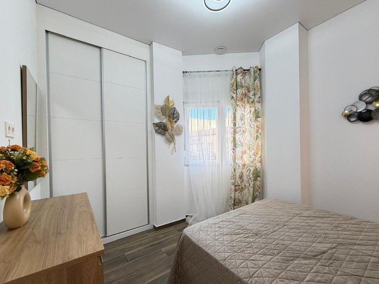 Apartment for Sale in Torrevieja Centro,Alicante 22