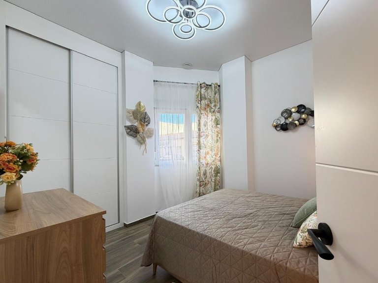 Apartment for Sale in Torrevieja Centro,Alicante 21