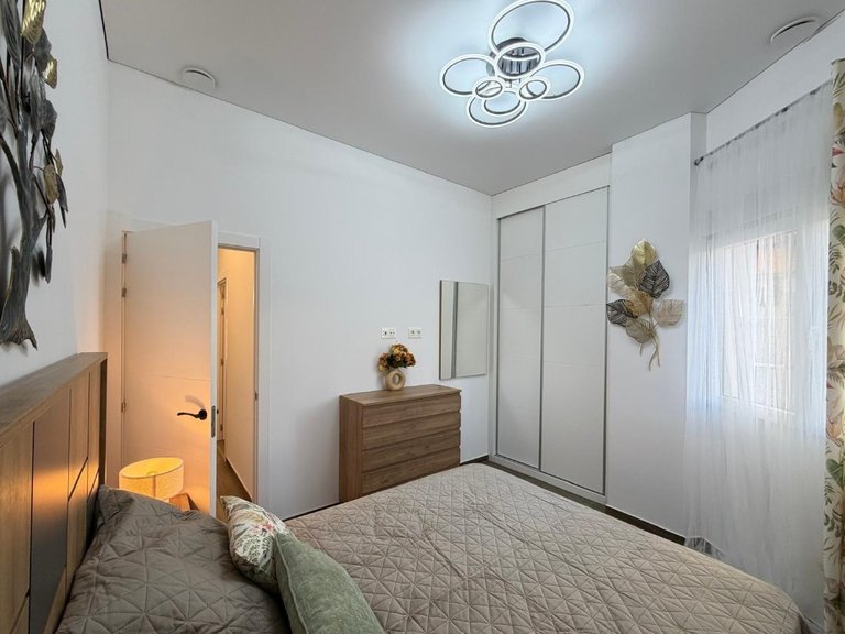 Apartment for Sale in Torrevieja Centro,Alicante 24