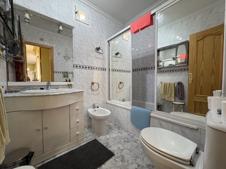 Apartment for Sale in Torrevieja Centro,Alicante 12