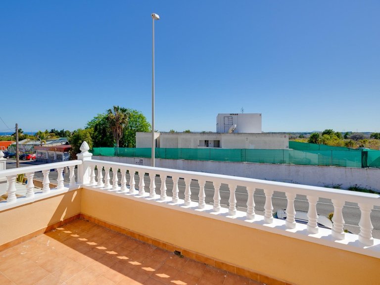 Villa for Sale in Residencial Las Ocas - Lomas de Campoamor,Alicante 25