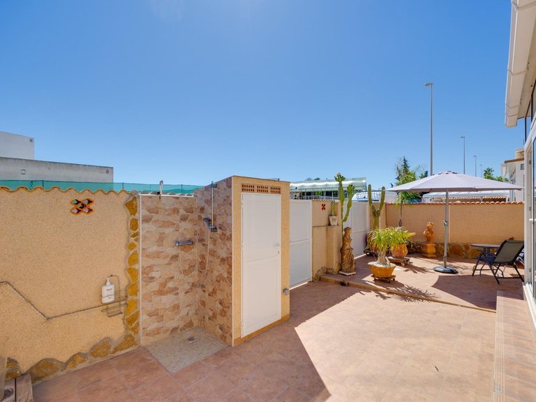 Villa for Sale in Residencial Las Ocas - Lomas de Campoamor,Alicante 36