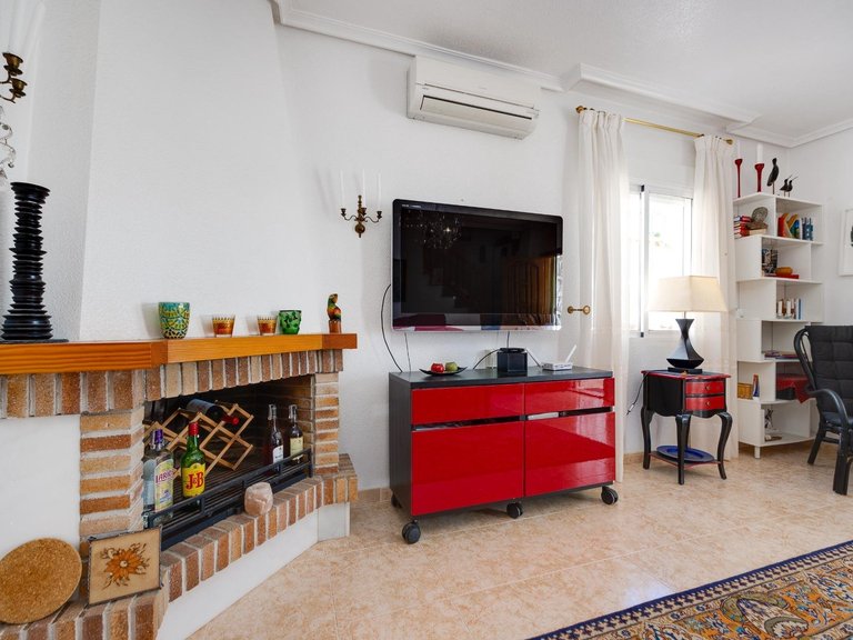 Villa for Sale in Residencial Las Ocas - Lomas de Campoamor,Alicante 12