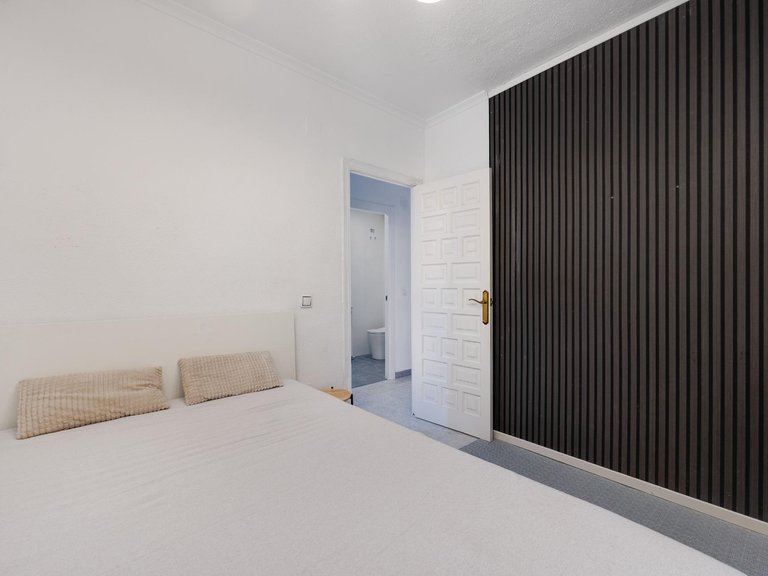 Apartment for Sale in Torrevieja Centro,Alicante 13