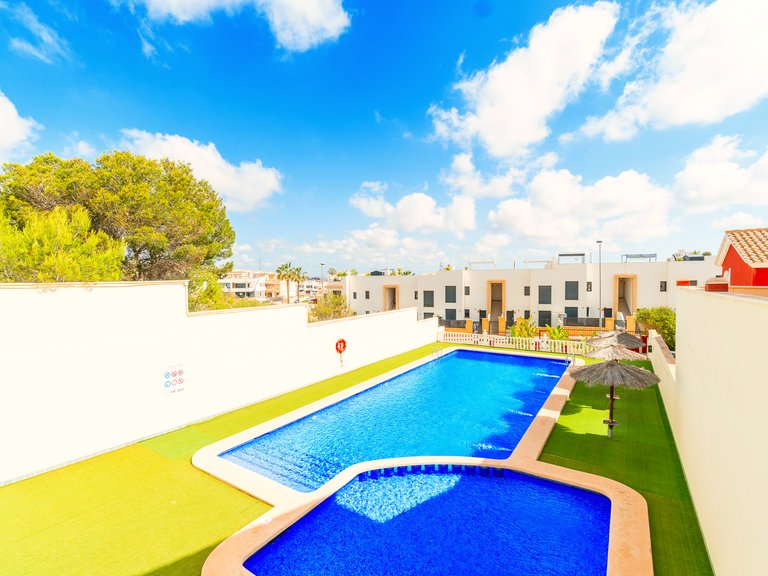 Apartment for Sale in Villamartín,Alicante 25