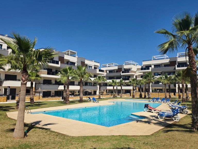 Apartment for Sale in Residencial Amanecer  - Los Altos,Alicante 1