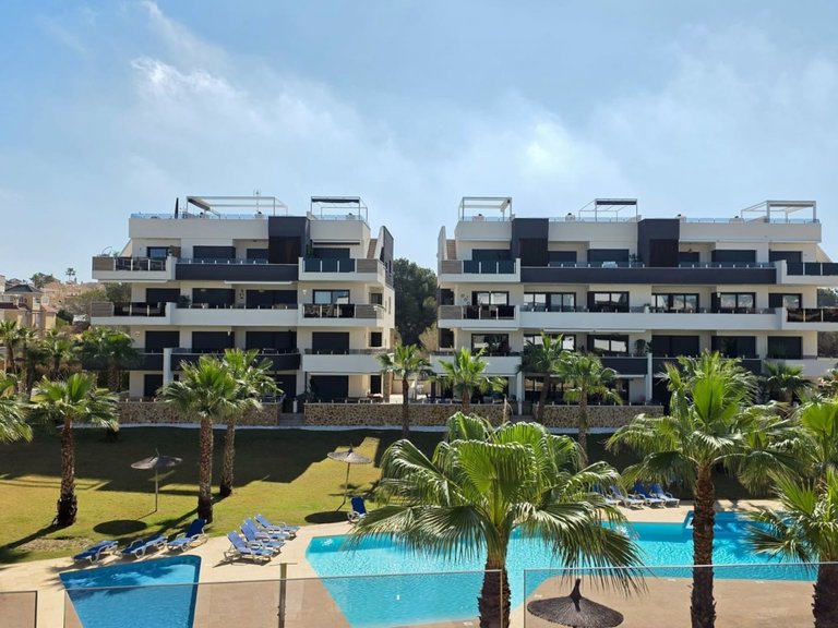 Apartment for Sale in Residencial Amanecer  - Los Altos,Alicante 2