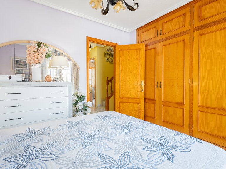 Apartment for Sale in Rosaleda,Alicante 16