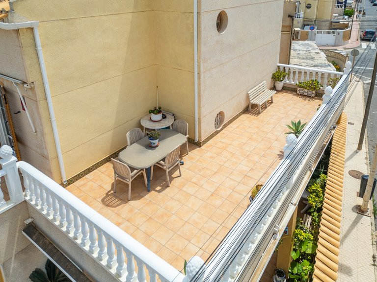 Apartment for Sale in Rosaleda,Alicante 25