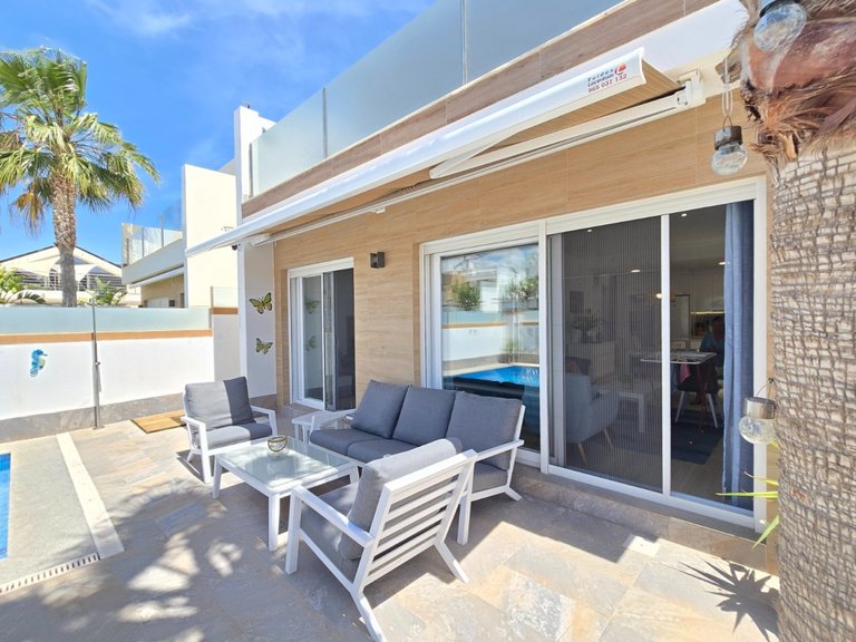 Villa for Sale in Pilar de la Horadada,Alicante 4