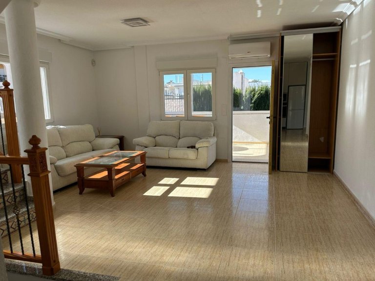 Villa for Sale in Villamartín,Alicante 7