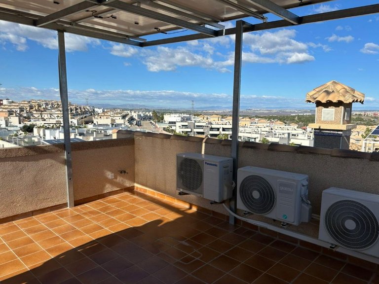 Villa for Sale in Villamartín,Alicante 29