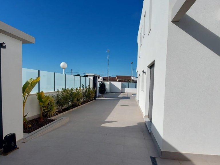 Villa for Sale in Los Balcones,Alicante 29