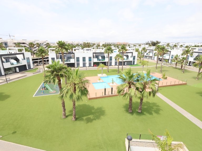 Apartment for Sale in Oasis Beach XI - El Raso,Alicante 18