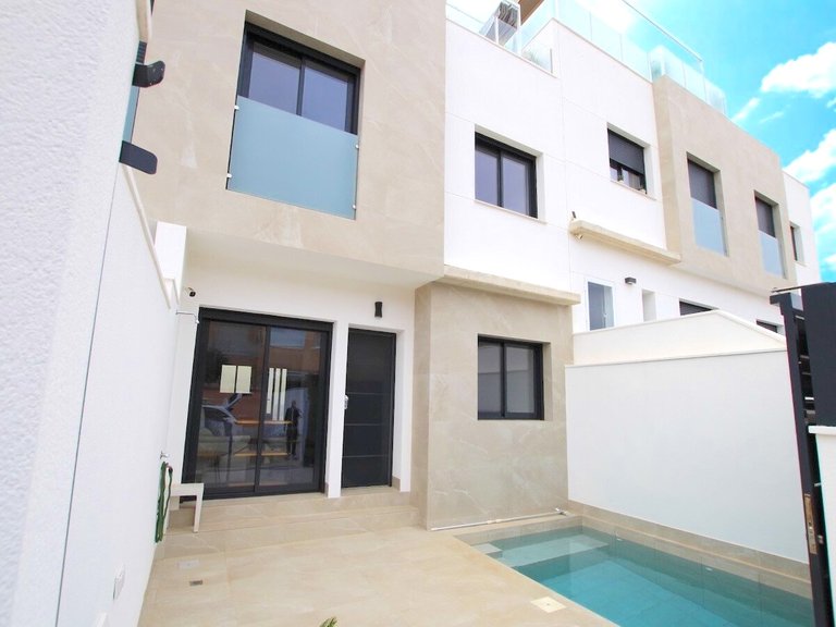 Apartment for Sale in Pilar de la Horadada,Alicante 1